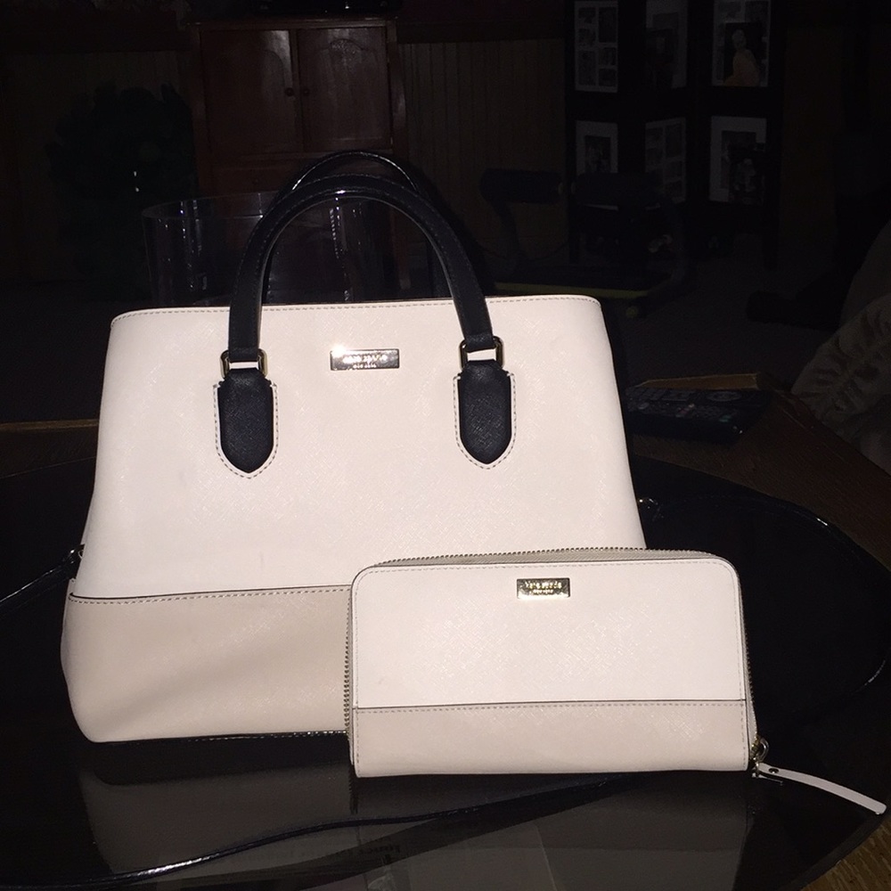 Kate spade purse and wallet.